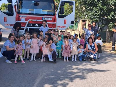 Ден на пожарната безопасност - ДГ Българче - Антон